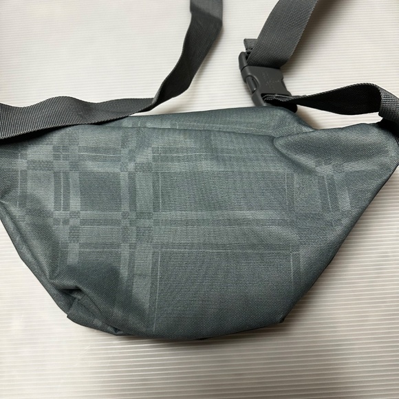 Herschel - Picture 3 of 5